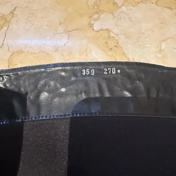 Elegant Brown Heeled Boots - Picture 12 of 14